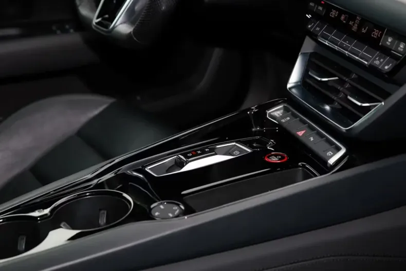 Audi e-tron GT din 2021 cu 91.622 km - oferta AUD180904 - foto 17