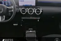 Mercedes-Benz CLA 200 din 2024 cu 22.128 km - oferta MER180905 - foto 9