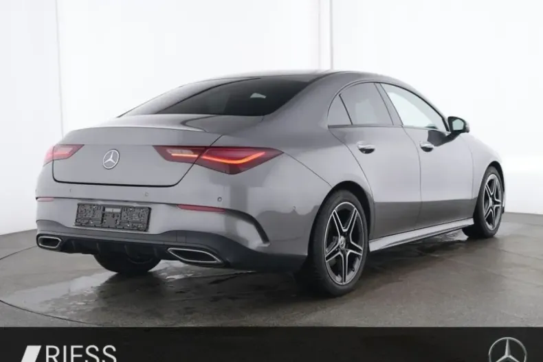 Mercedes-Benz CLA 180 din 2024 cu 23.905 km - oferta MER180906 - foto 2