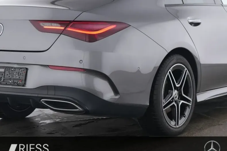 Mercedes-Benz CLA 180 din 2024 cu 23.905 km - oferta MER180906 - foto 4