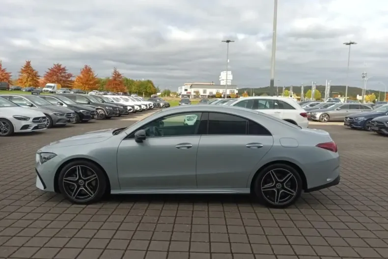 Mercedes-Benz CLA 200 din 2024 cu 17.100 km - oferta MER180907 - foto 7