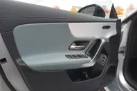 Mercedes-Benz CLA 200 din 2024 cu 17.100 km - oferta MER180907 - foto 15