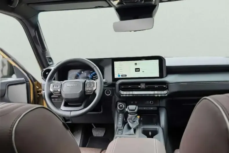 Toyota Land Cruiser din 2024 cu 30.000 km - oferta TOY180908 - foto 3