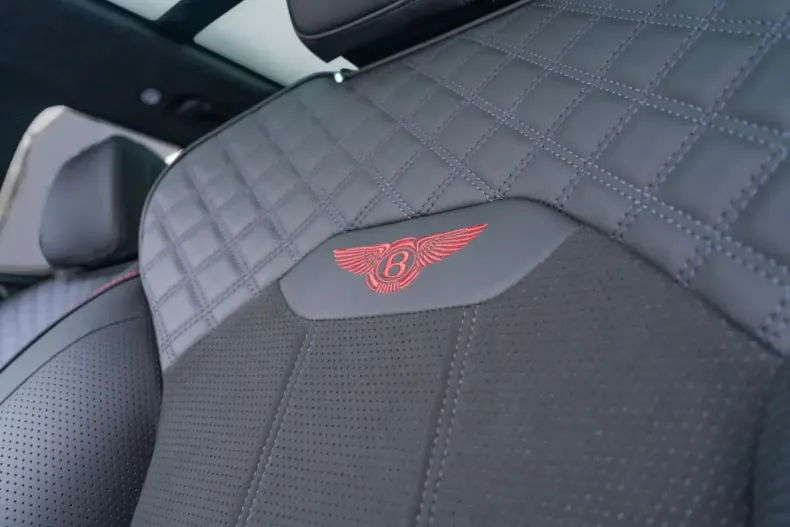 Bentley Bentayga din 2024 cu 7.590 km - oferta BEN180930 - foto 9