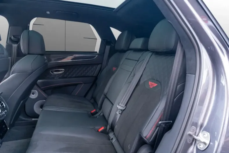 Bentley Bentayga din 2024 cu 7.590 km - oferta BEN180930 - foto 12