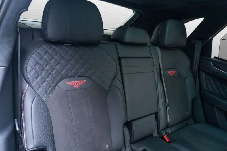 Bentley Bentayga din 2024 cu 7.590 km - oferta BEN180930 - foto 13