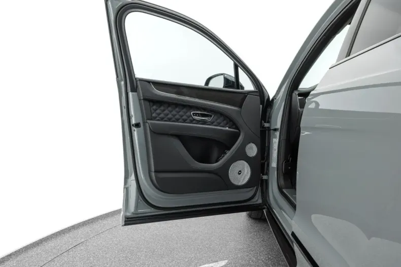 Bentley Bentayga din 2023 cu 35.391 km - oferta BEN180932 - foto 9