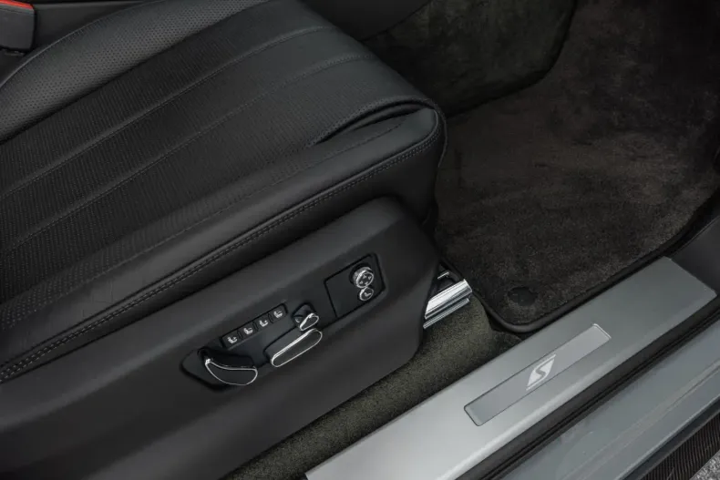 Bentley Bentayga din 2023 cu 35.391 km - oferta BEN180932 - foto 23