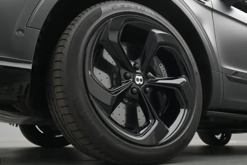 Bentley Bentayga din 2024 cu 8.400 km - oferta BEN180933 - foto 23