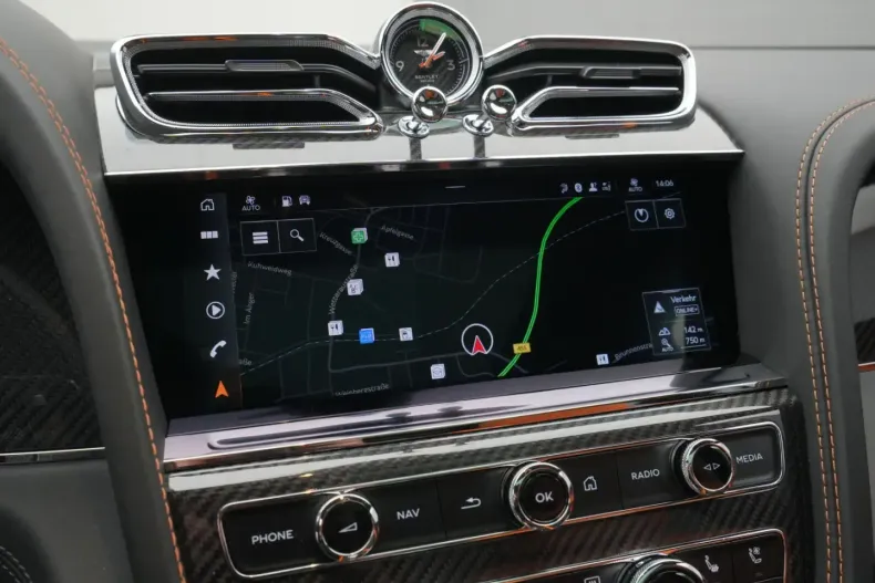 Bentley Bentayga din 2024 cu 8.400 km - oferta BEN180933 - foto 26