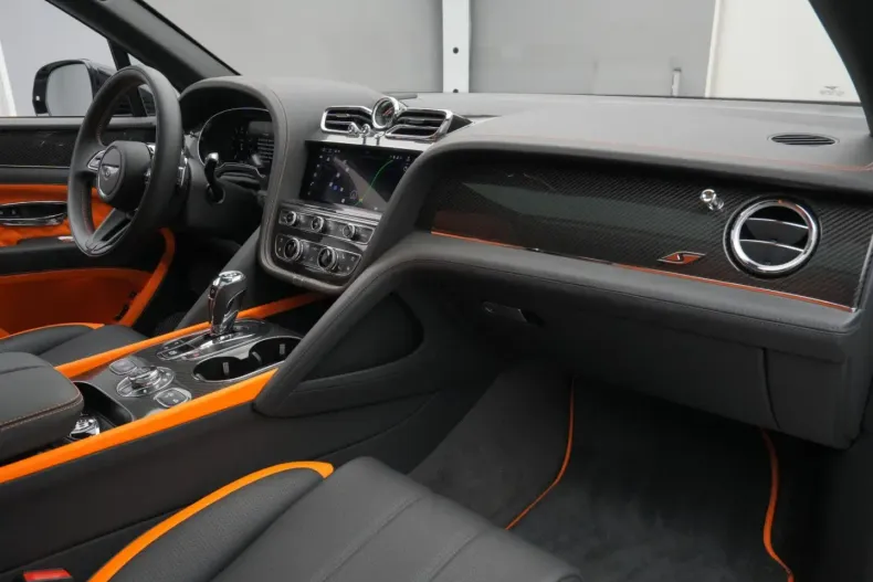 Bentley Bentayga din 2024 cu 8.400 km - oferta BEN180933 - foto 32