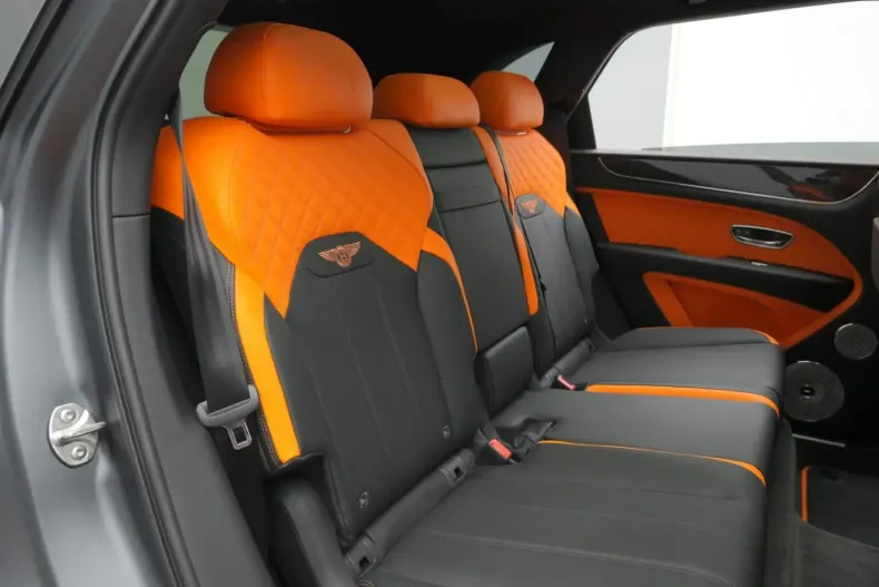 Bentley Bentayga din 2024 cu 8.400 km - oferta BEN180933 - foto 47