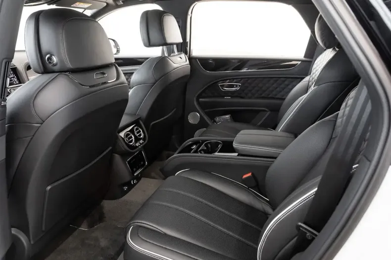 Bentley Bentayga din 2024 cu 6.900 km - oferta BEN180934 - foto 6