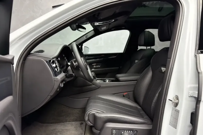 Bentley Bentayga din 2024 cu 27.273 km - oferta BEN180937 - foto 3