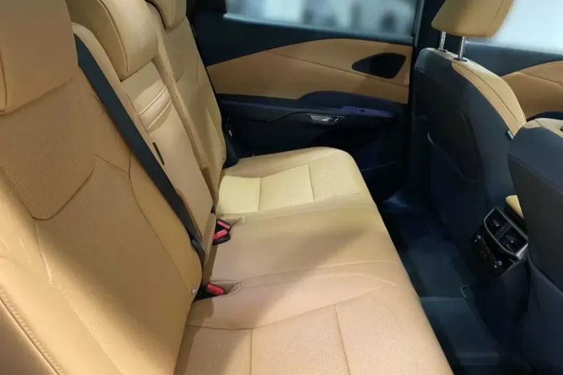 Lexus RX 450 din 2025 cu 3.500 km - oferta LEX180940 - foto 14