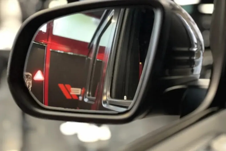 Mercedes-Benz G 63 AMG din 2025 cu 50 km - oferta MER180941 - foto 24