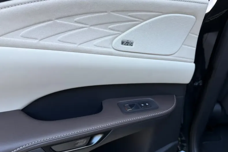 Lexus RX 450 din 2026 cu 10 km - oferta LEX180942 - foto 7