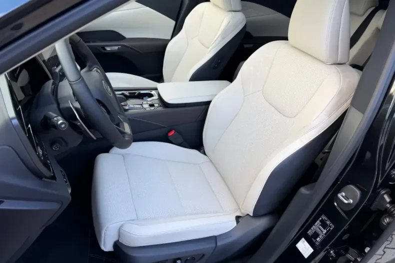 Lexus RX 450 din 2026 cu 10 km - oferta LEX180942 - foto 19