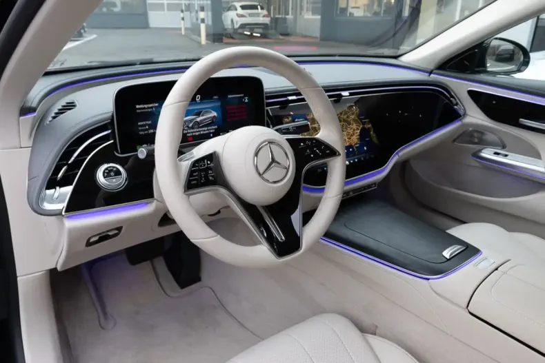 Mercedes-Benz E 200 din 2024 cu 12.150 km - oferta MER180943 - foto 3