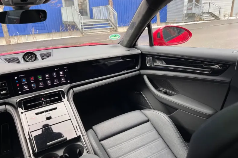 Porsche Panamera din 2025 cu 14.500 km - oferta POR180944 - foto 24