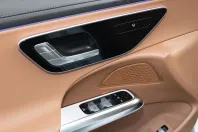 Mercedes-Benz E 200 din 2024 cu 24.050 km - oferta MER180946 - foto 4