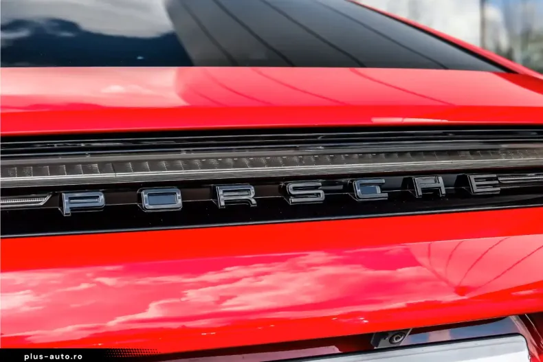 Porsche Panamera din 2025 cu 10.800 km - oferta POR180949 - foto 29
