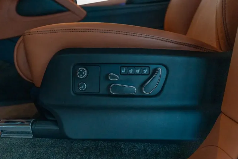 Bentley Bentayga din 2023 cu 13.850 km - oferta BEN180951 - foto 15