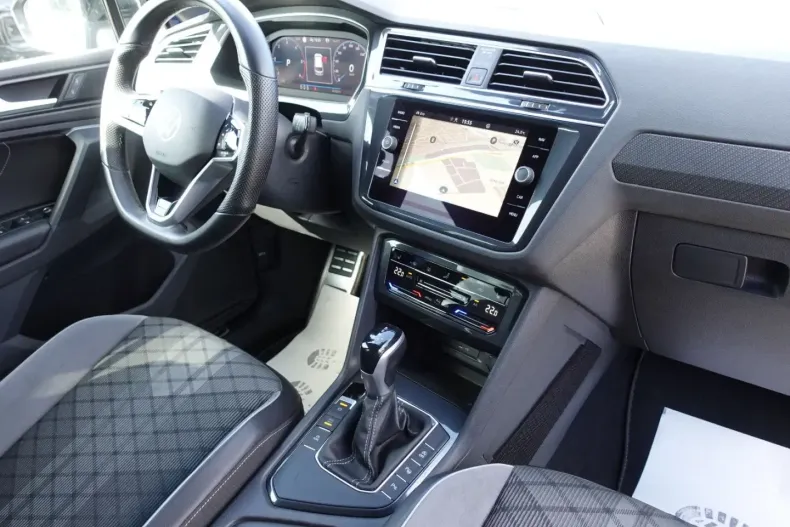 Volkswagen Tiguan din 2023 cu 69.282 km - oferta VOL180957 - foto 13