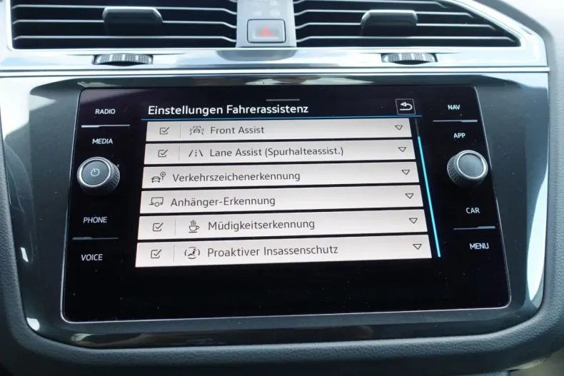 Volkswagen Tiguan din 2023 cu 69.282 km - oferta VOL180957 - foto 18