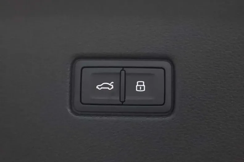 Audi Q5 din 2025 cu 35.907 km - oferta AUD180961 - foto 9