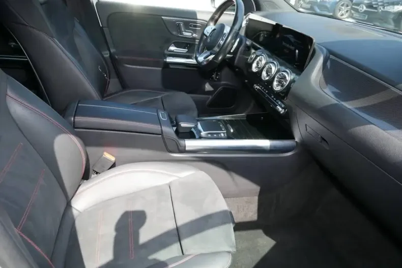 Mercedes-Benz GLA 250 din 2021 cu 93.736 km - oferta MER180963 - foto 6