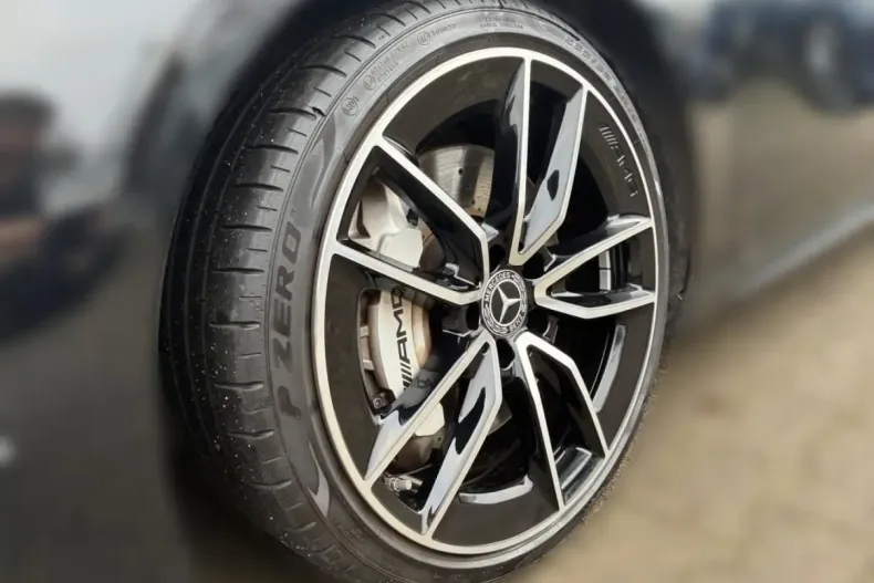 Mercedes-Benz A 35 AMG din 2023 cu 46.077 km - oferta MER180967 - foto 4