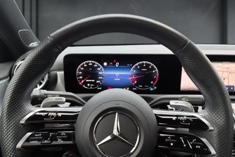 Mercedes-Benz A 35 AMG din 2023 cu 46.077 km - oferta MER180967 - foto 8