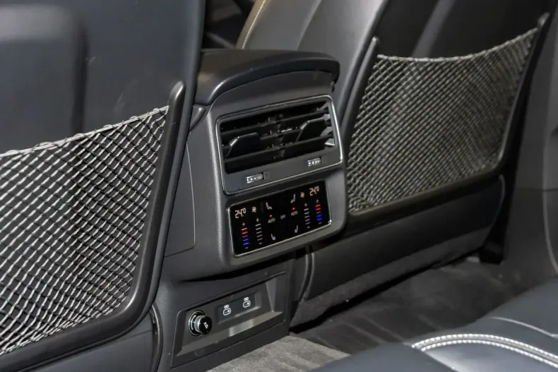 Audi Q8 din 2022 cu 77.382 km - oferta AUD180969 - foto 12