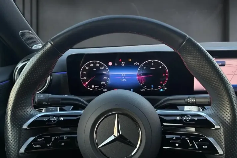 Mercedes-Benz A 180 din 2024 cu 41.336 km - oferta MER180971 - foto 8