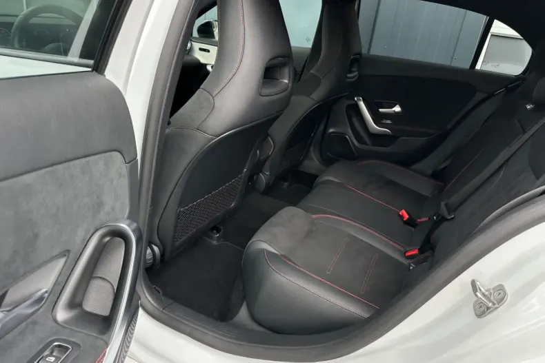 Mercedes-Benz A 250 din 2023 cu 59.750 km - oferta MER180973 - foto 12