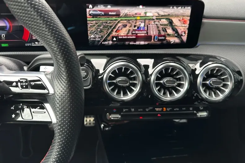 Mercedes-Benz A 250 din 2023 cu 59.750 km - oferta MER180973 - foto 16