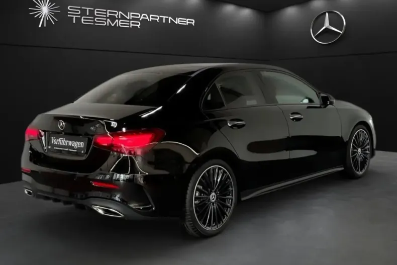 Mercedes-Benz A 200 din 2023 cu 55.696 km - oferta MER180975 - foto 4