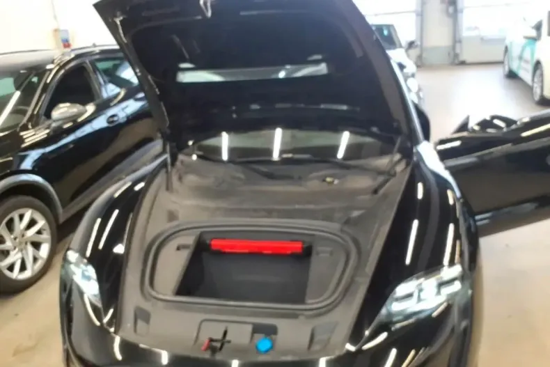 Porsche Taycan din 2022 cu 61.850 km - oferta POR180977 - foto 13