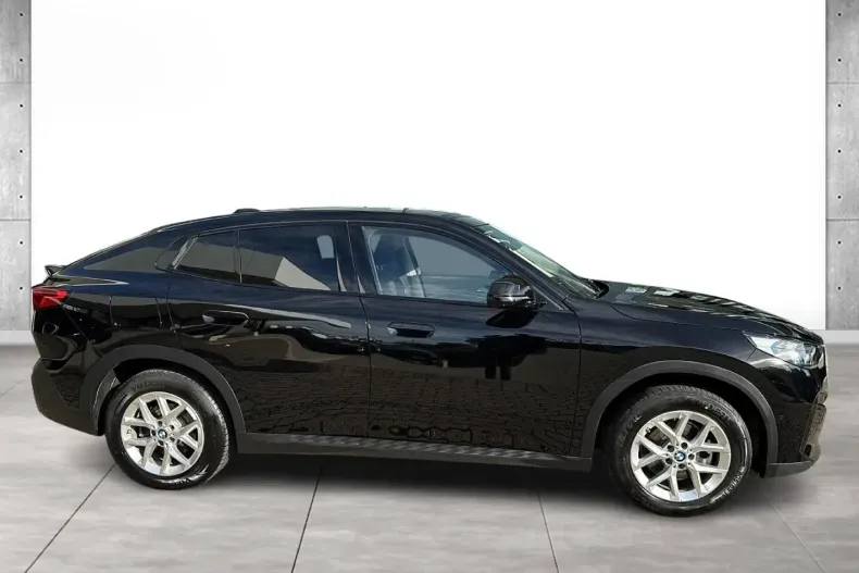 BMW iX2 din 2024 cu 24.100 km - oferta BMW180979 - foto 4