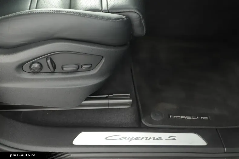 Porsche Cayenne din 2023 cu 29.500 km - oferta POR180984 - foto 29