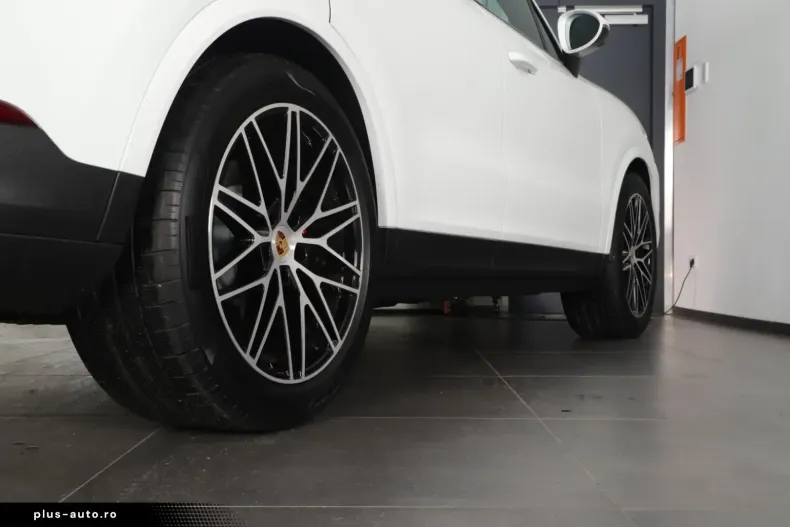 Porsche Cayenne din 2023 cu 29.500 km - oferta POR180984 - foto 35