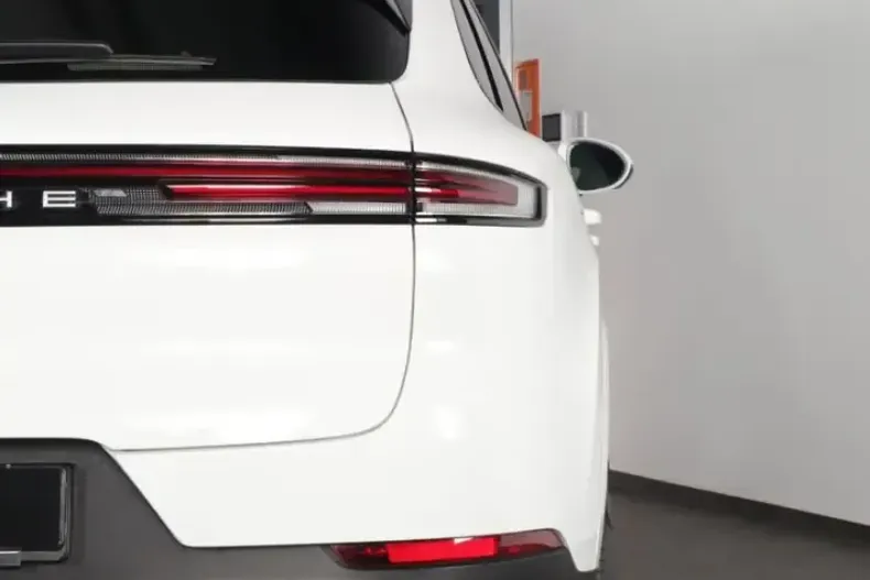 Porsche Cayenne din 2023 cu 29.500 km - oferta POR180984 - foto 38