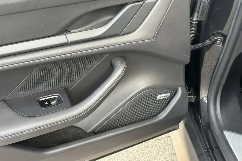 Porsche Taycan din 2021 cu 39.900 km - oferta POR180990 - foto 15