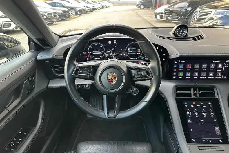 Porsche Taycan din 2021 cu 39.900 km - oferta POR180990 - foto 22