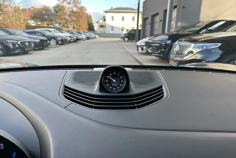 Porsche Taycan din 2021 cu 39.900 km - oferta POR180990 - foto 25