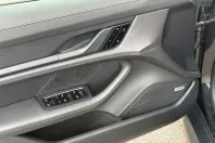 Porsche Taycan din 2021 cu 39.900 km - oferta POR180990 - foto 30