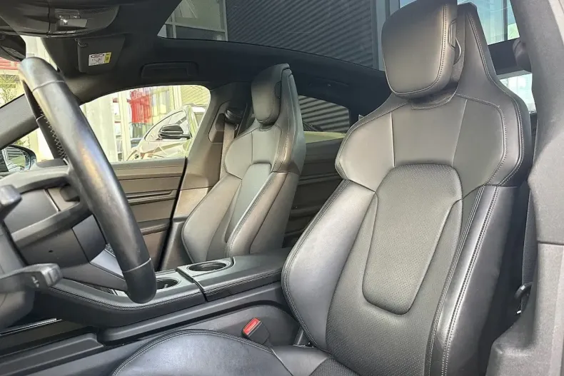 Porsche Taycan din 2021 cu 39.900 km - oferta POR180990 - foto 35