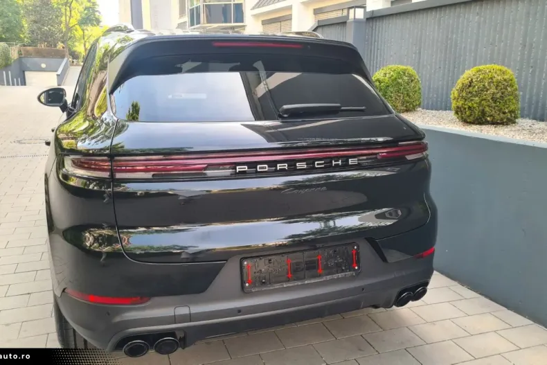 Porsche Cayenne din 2023 cu 21.000 km - oferta POR180991 - foto 6
