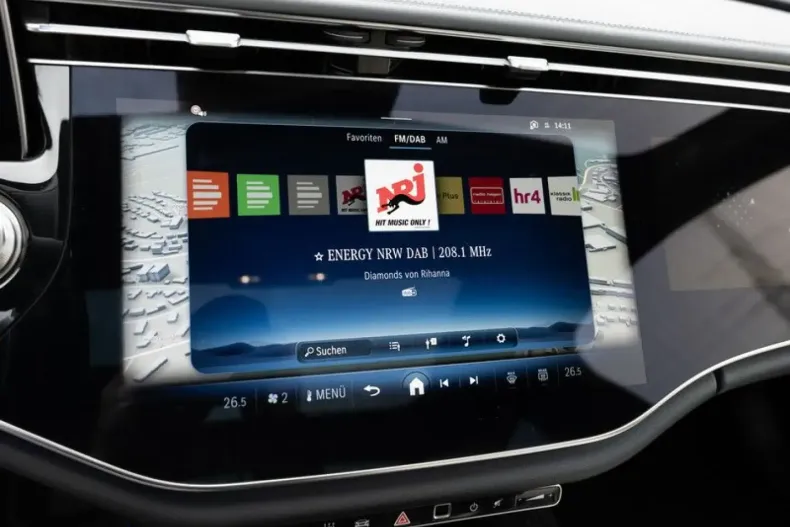 Mercedes-Benz E 220 din 2025 cu 14.886 km - oferta MER180996 - foto 10